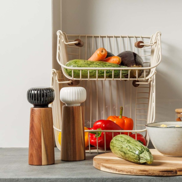 ESTIA ΜΥΛΟΣ ΓΙΑ ΑΛΑΤΙ/ΠΙΠΕΡΙ ALLURE ΚΕΡΑΜΙΚΟΣ 6x17cm ΜΑΥΡΟΣ